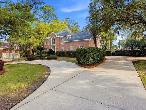3rd image of 3005 Golden Eagle Dr E