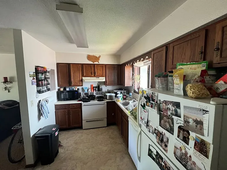 1026 Menomonie St — Photo 6
