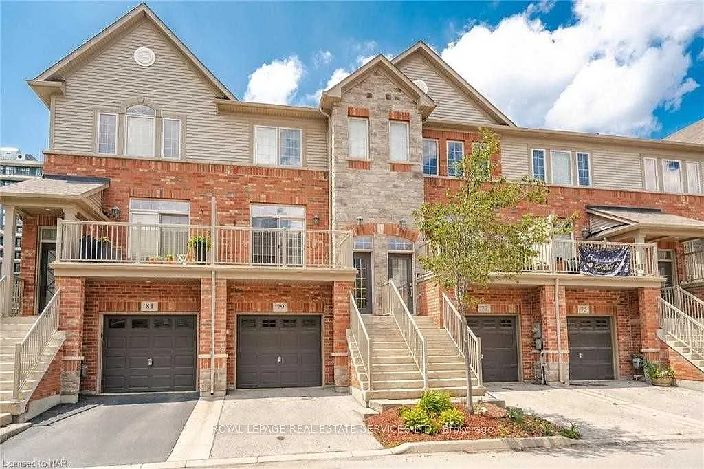 3 bed, $2,800 — Photo 1