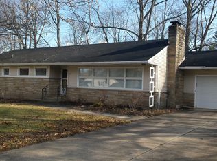 201 Pembroke Rd., Fairlawn, OH 44333