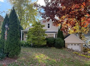 327 Euclid Ave, Highwood, IL 60040