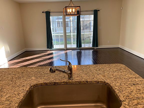 3rd image of 30876 Congressional Ln