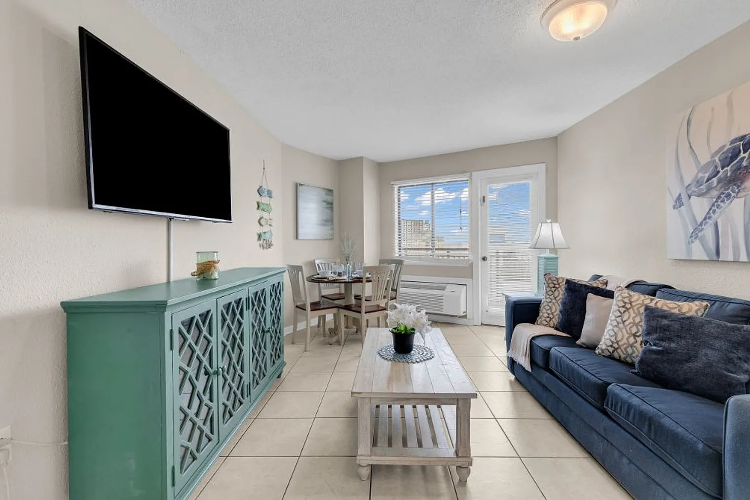 1 bed, 1.0 bath, 473 sqft, $2,264 — Photo 2