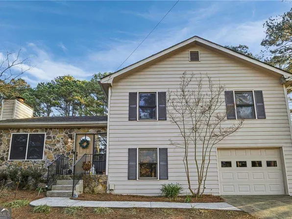 1682 Bennett Rd, Grayson, GA 30017