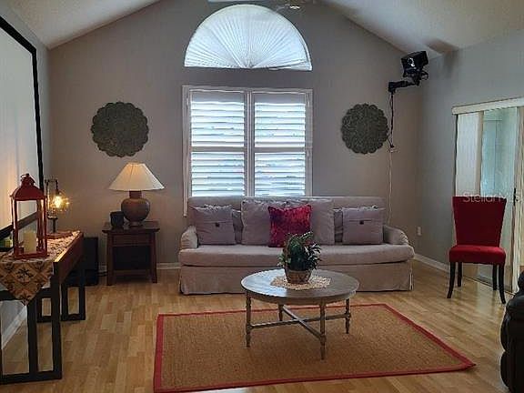 3rd image of 3709 Mollie Ln