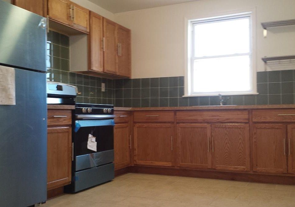 1st image of 8869 E Roosevelt Blvd
