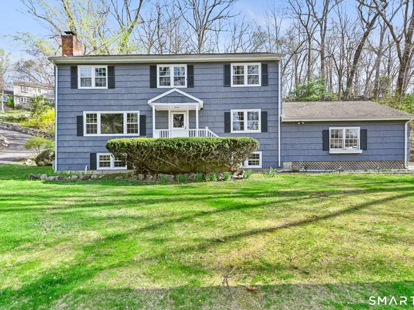 163 Macgregor Dr, Stamford, CT 06902