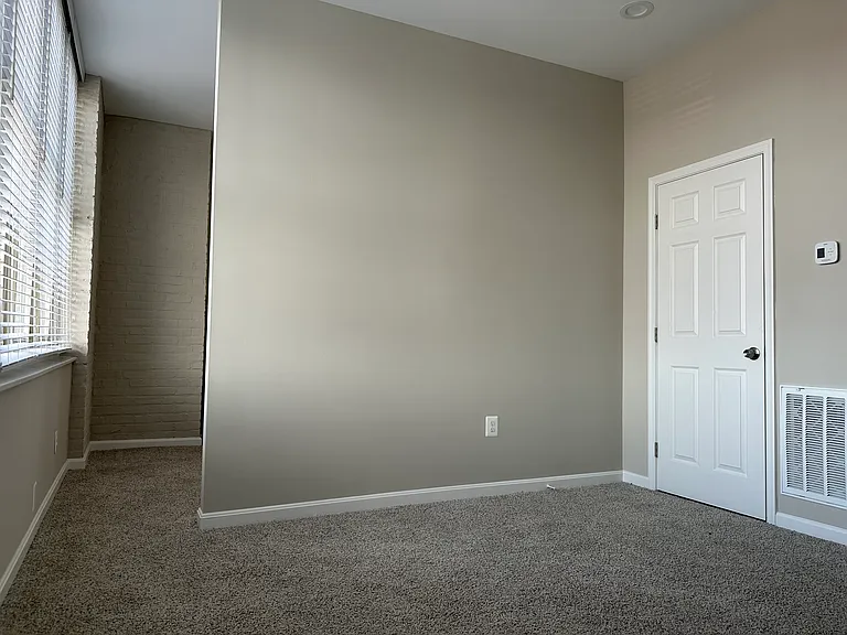 1516 Lancaster St #2C — Photo 12