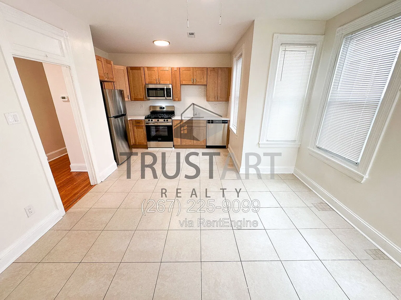 2 bed, 1.0 bath, $1,295 — Photo 3