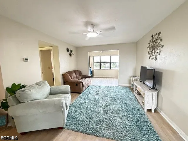4703 SE 17th Pl #402 — Photo 8