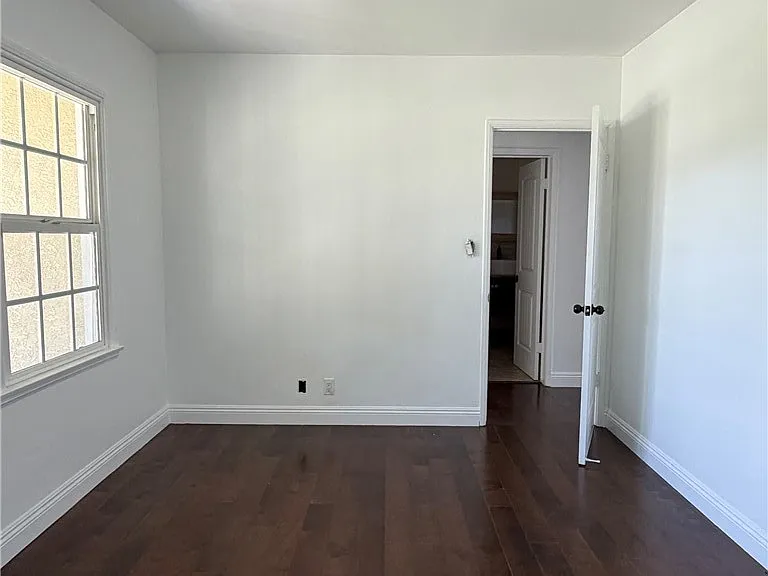 8602 Springer St — Photo 15