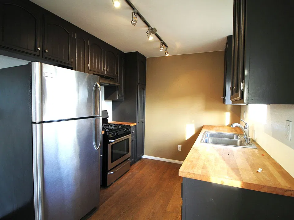 3488-3494 Monroe Avenue