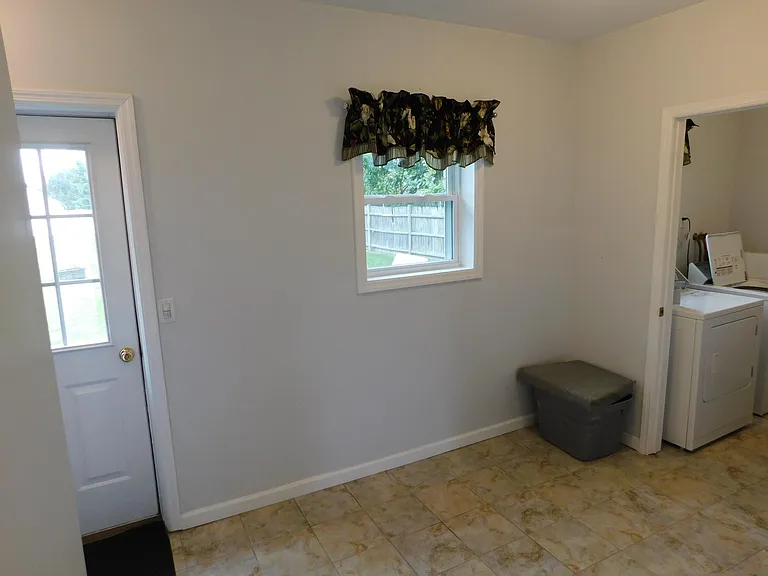 26 Patricia Ln #HOME SWEET HOME — Photo 14