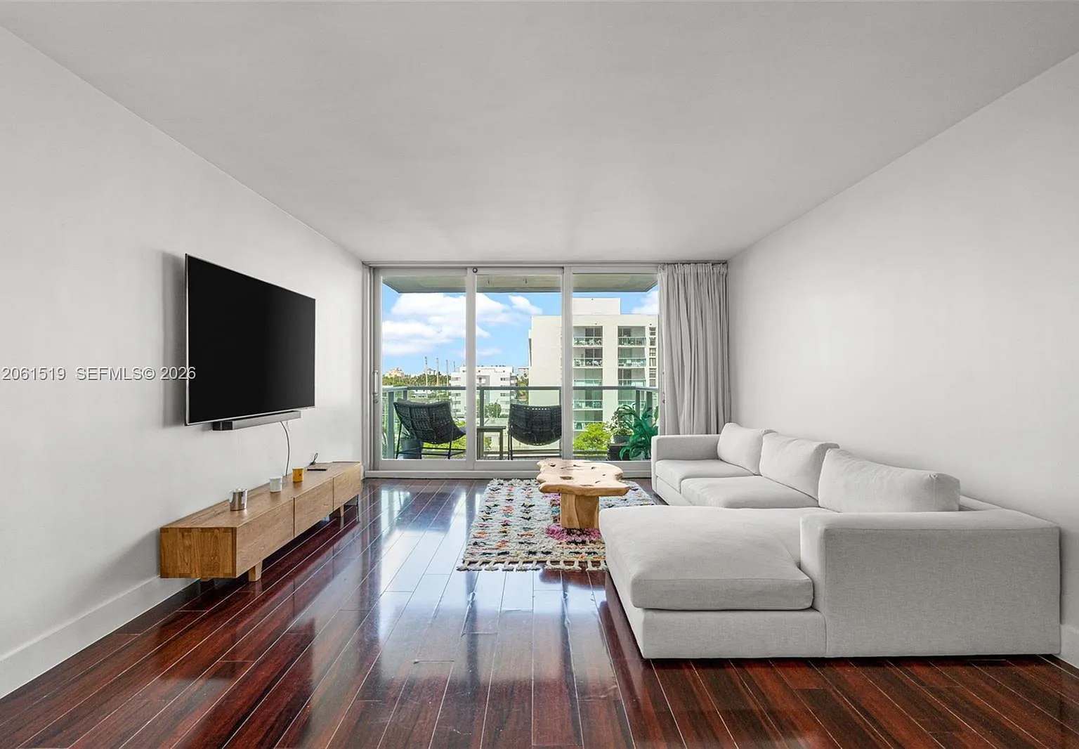 Mirador 1000 Condo — Photo 4