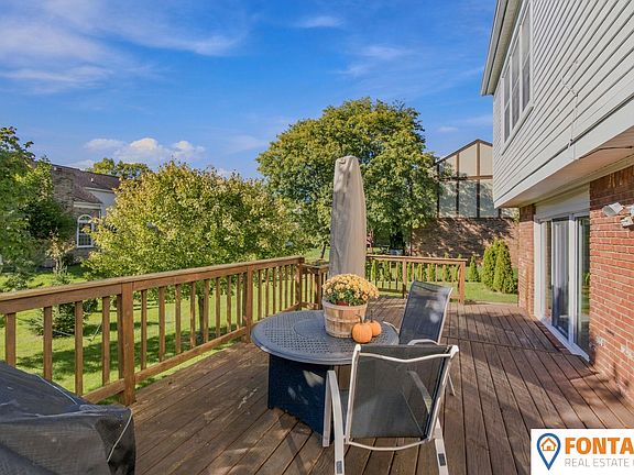 3rd image of 44932 Lightsway Dr