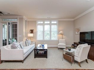 2810 Selwyn Ave #216, Charlotte, NC 28209
