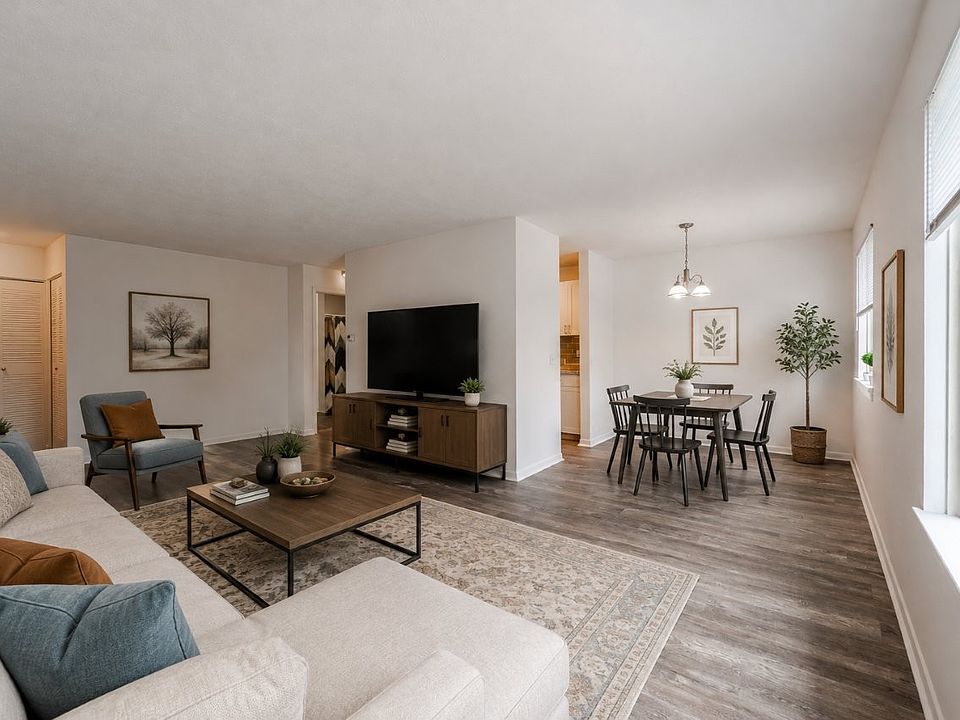 1st image of 77 Deerhurst Ln #117-12