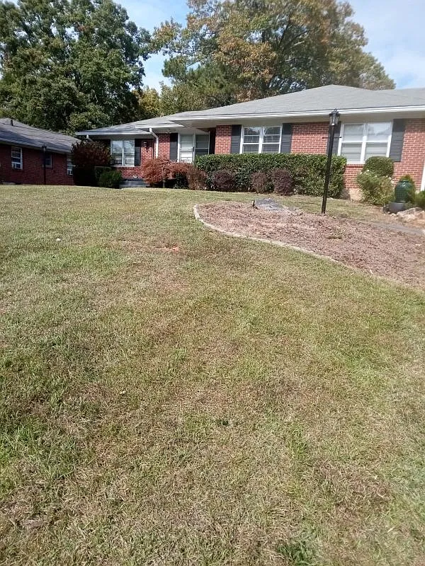 3 bed, 2.0 bath, 1756 sqft, $2,300 — Photo 2