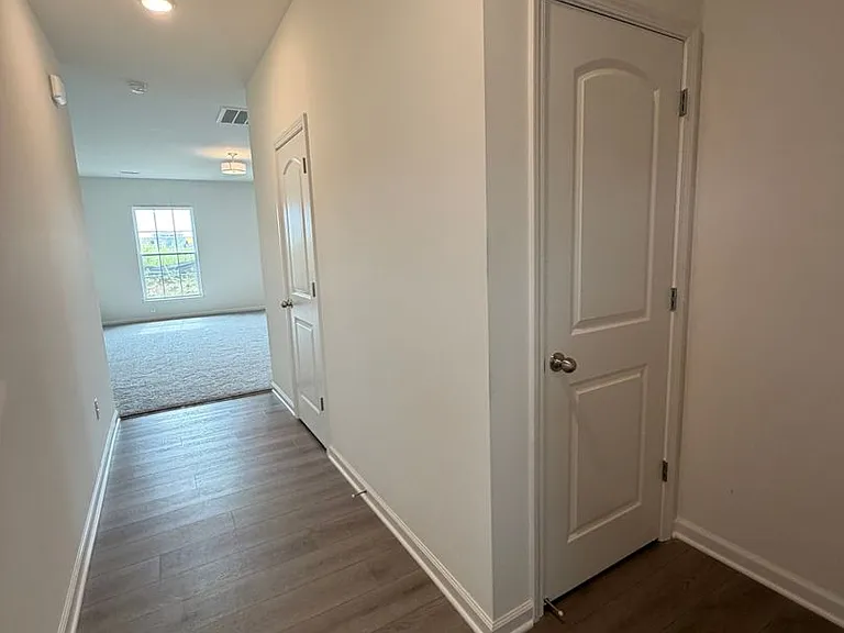 836 Halford Pl — Photo 5