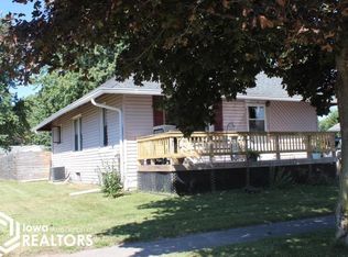 609 5th St SW, Hampton, IA 50441