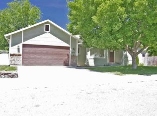 2710 Sugar Cane Dr, Nampa, ID 83687