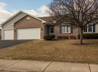 647 Golf Hill Rd, Belvidere, IL 61008