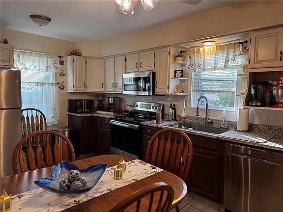 2nd image of 42 Spring Dr