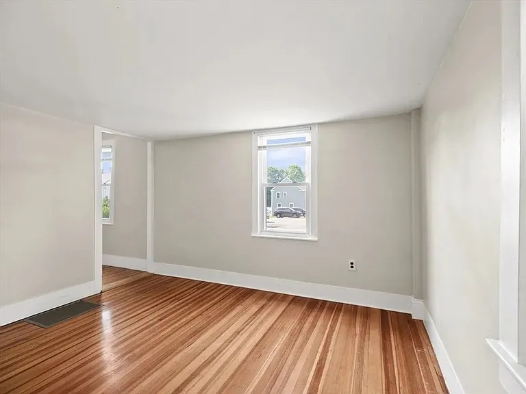 27-29 Kilby St — Photo 27