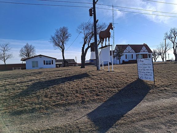3rd image of 16296 Interstate Highway 40