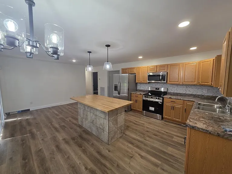 3701 Bahama Dr — Photo 4