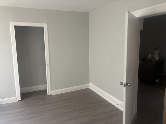 2nd image of 1573 Aberdeen Ave
