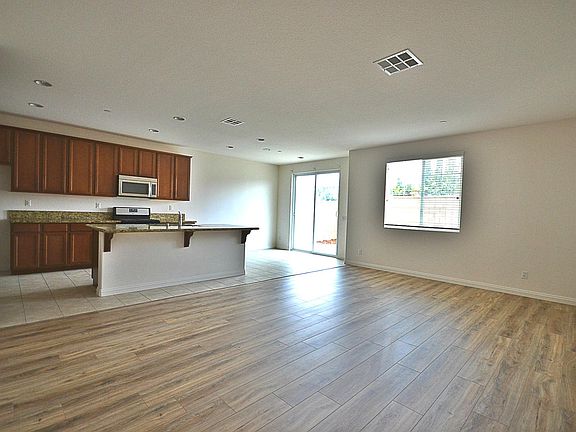 3rd image of 9536 Harvest Vista Dr