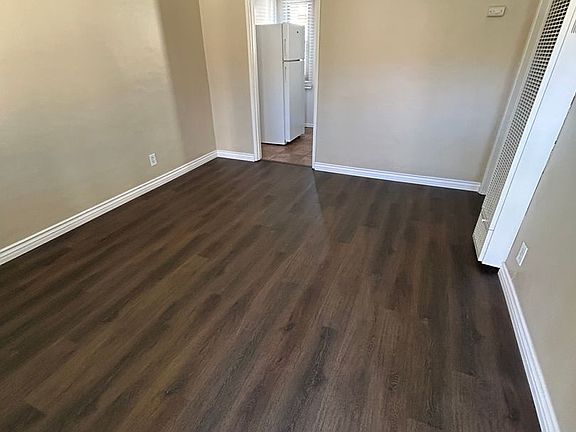 3rd image of 184 F St #313-1/2