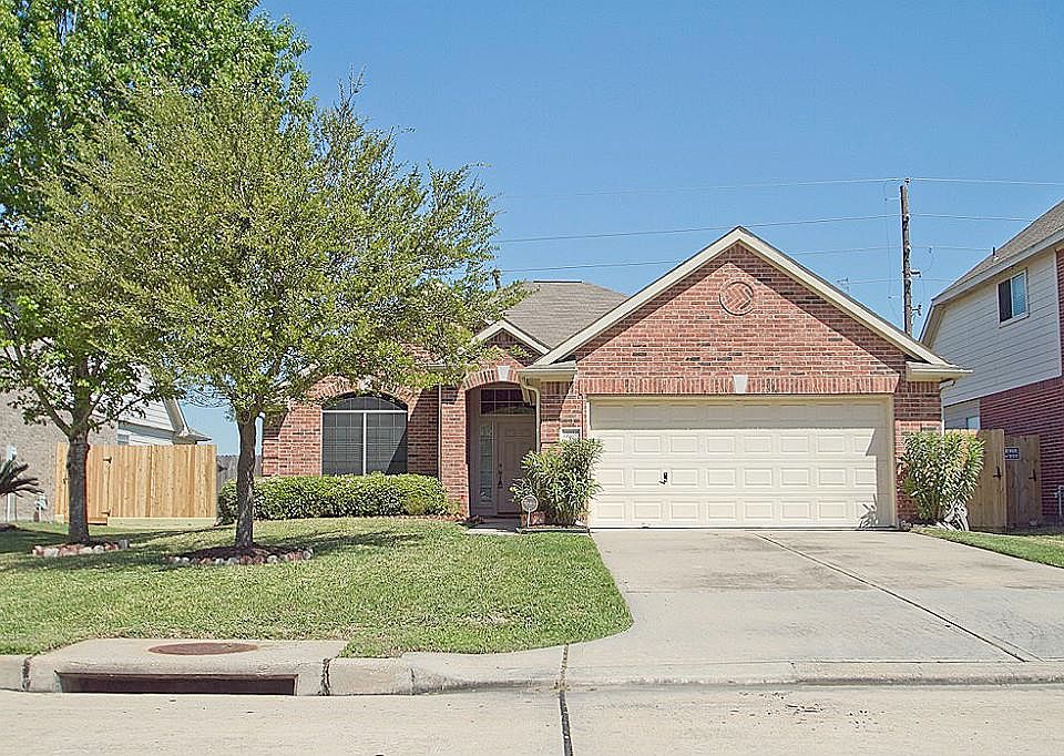1st image of 14746 Kendallbrook Dr