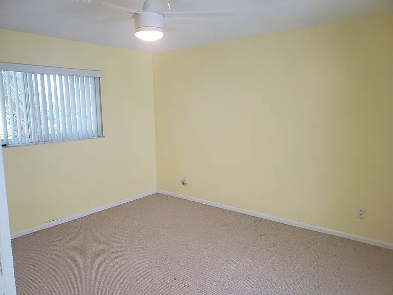 3331 NE Skyline Dr — Photo 16