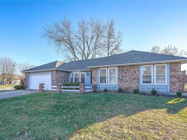 16806 Hardee St, Belton, MO 64012