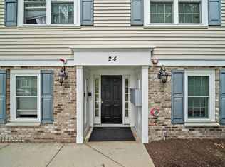 24 Wall St APT E, Canton, MA 02021