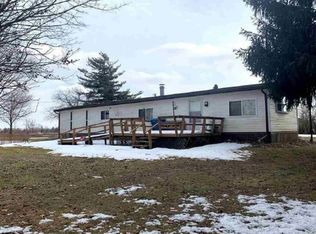 1653 E Pinconning Rd, Pinconning, MI 48650