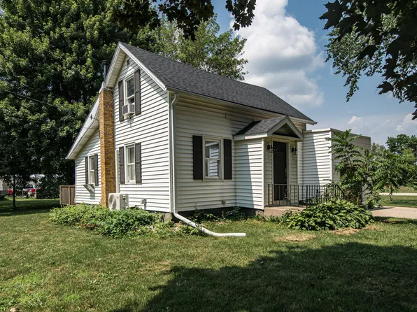 120 W 1st St, West Concord, MN 55985