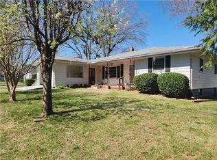 203 Vintage Rd, Eden, NC 27288