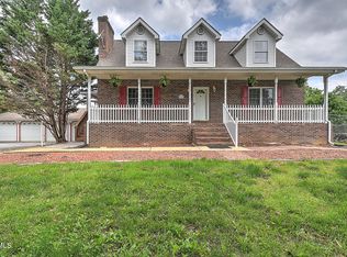 189 Taylor Dr, Piney Flats, TN 37686