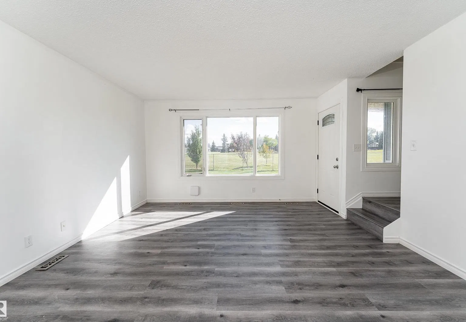 4 bed, 1.5 bath, $1,500 — Photo 1