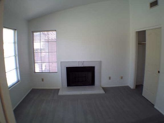 4th image of 1420 E Amberwood Dr
