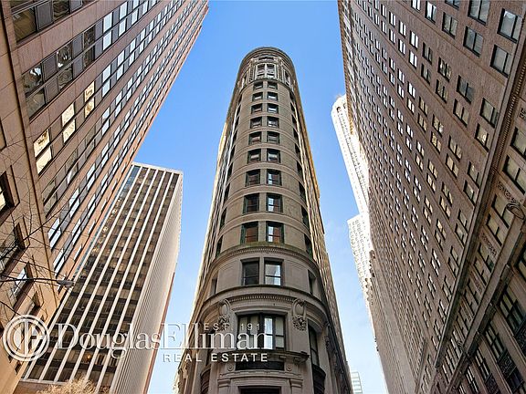 5th image of 82 Beaver St APT 1003