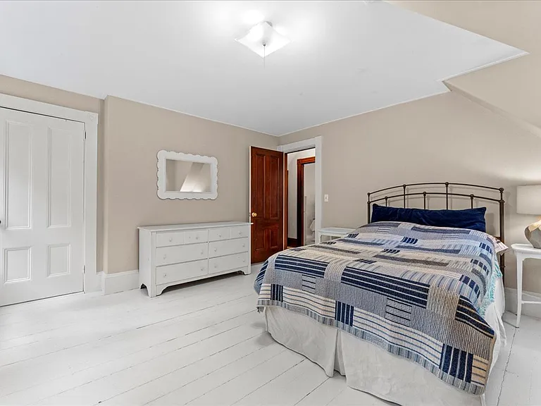 44 Stetson Pl — Photo 30