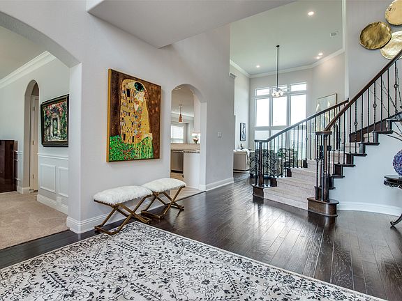 5th image of 1209 Summer Ln