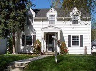 2004 Church Pl, Trenton, MI 48183