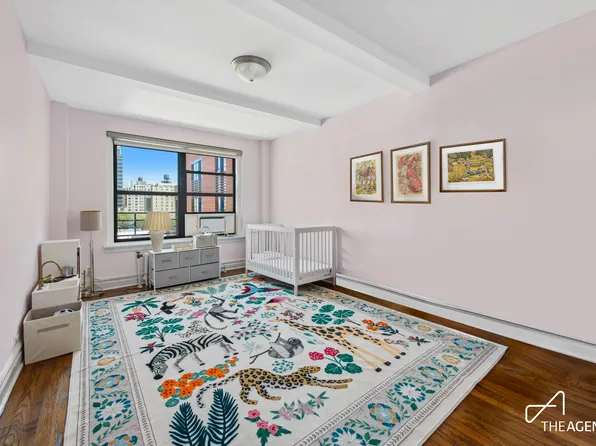 35 West 92nd Street image 6 of 9