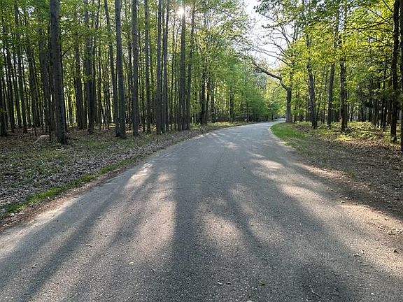 3rd image of 9462 Sunset Dr