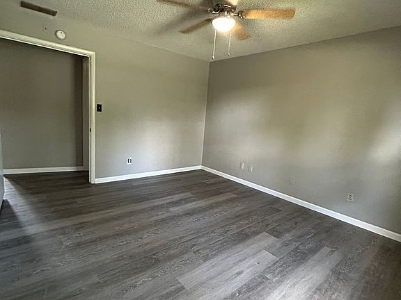 4th image of 825 S Cherokee St APT 5